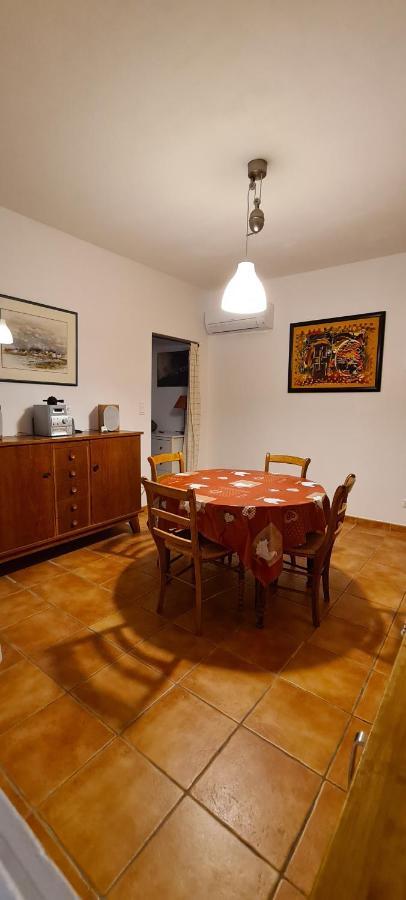 Charmante Maisonnette Sur Les Hauteurs D'Ollioules Luaran gambar
