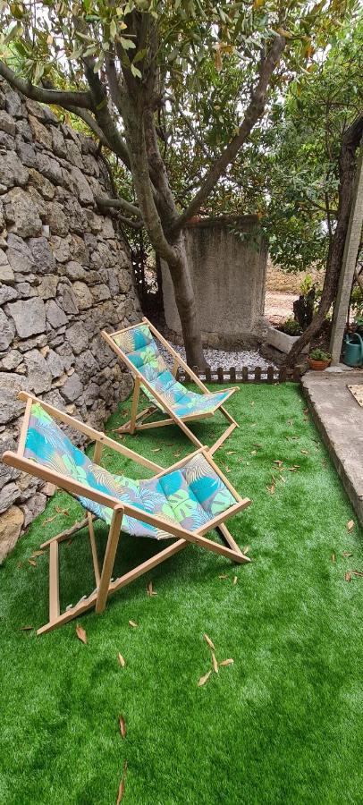 Charmante Maisonnette Sur Les Hauteurs D'Ollioules Luaran gambar